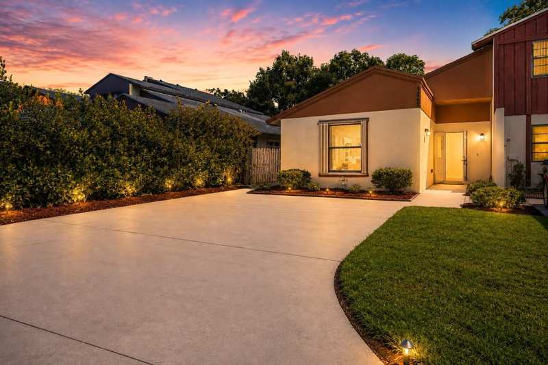 1242 The 12th Fairway, Wellington FL 33414