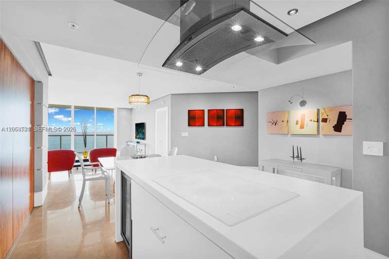 16699 Collins Ave, Sunny Isles Beach FL 33160