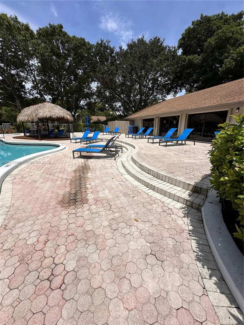 3032 S Oakland Forest Dr # 2804, Oakland Park FL 33309