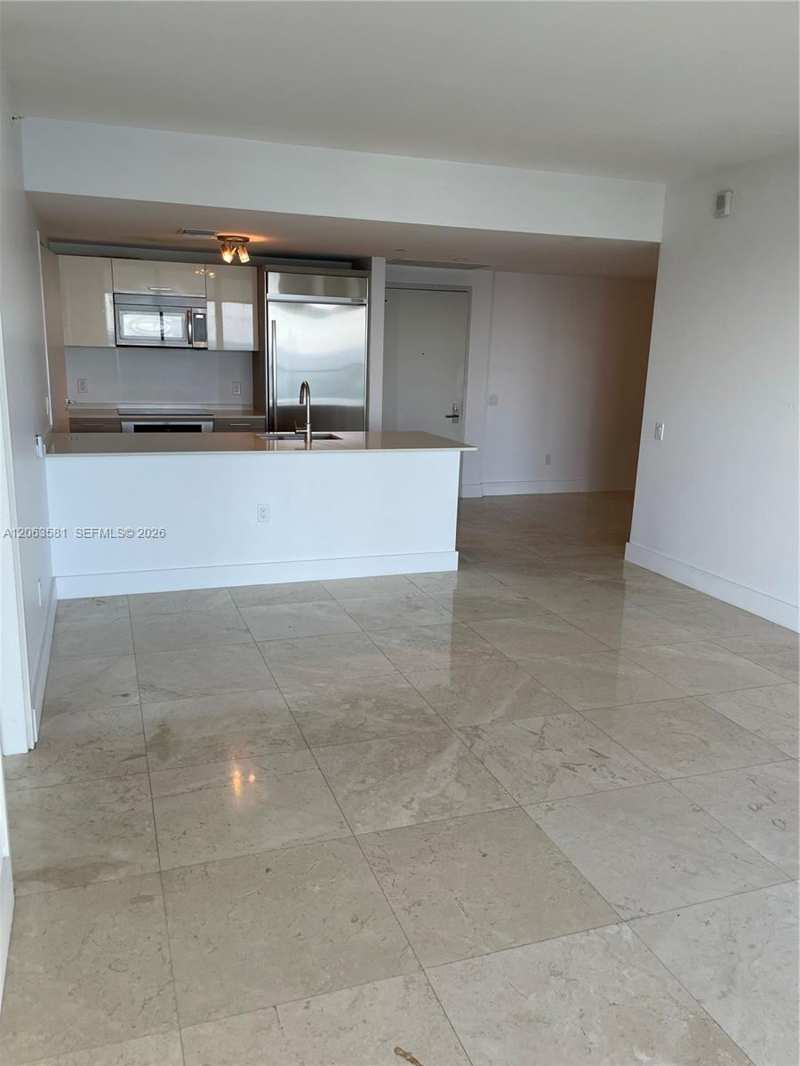 1300 Brickell Bay Dr # 3204, Miami FL 33131