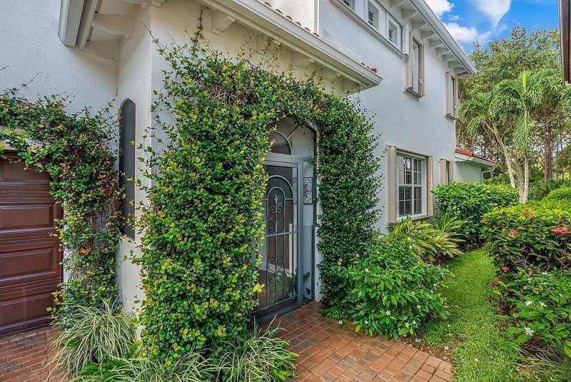 631 MOONDANCER Court, Palm Beach Gardens FL 33410