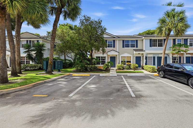 5372 Jubilee Way, Margate FL 33063