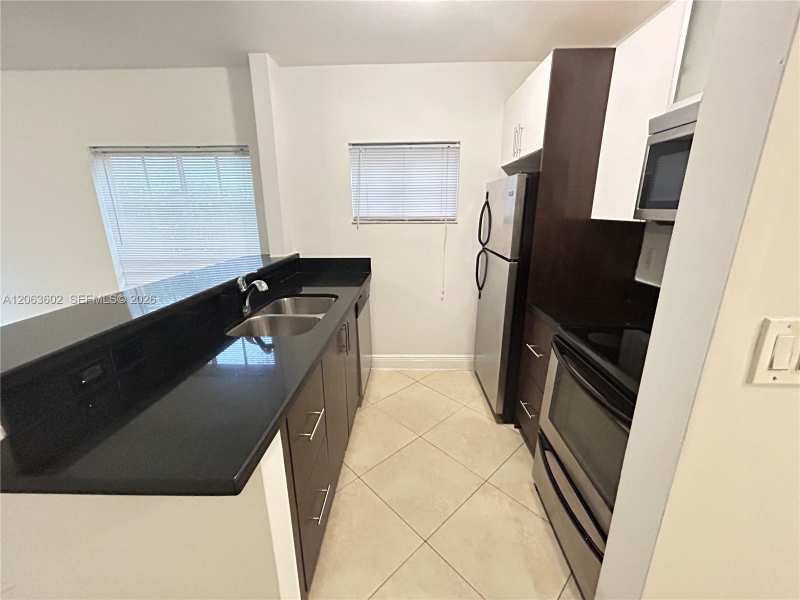 1034 Lenox Ave # 10, Miami Beach FL 33139