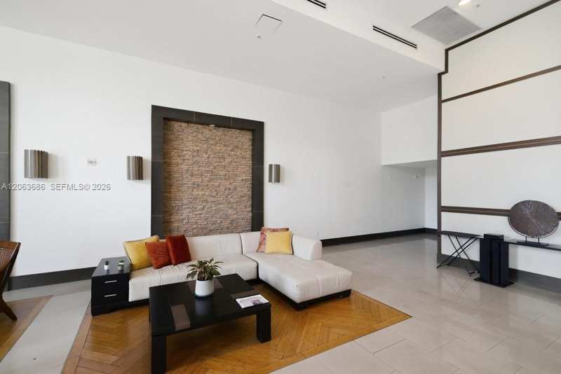 4242 NW 2nd St # 807, Miami FL 33126