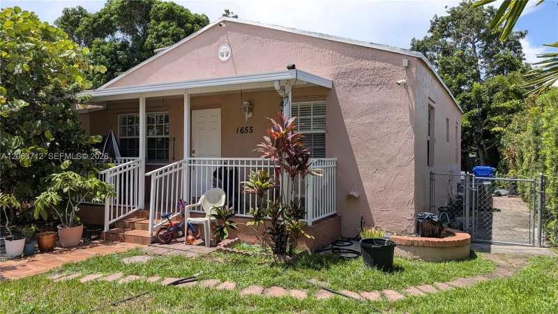 1655 SW 20th St, Miami FL 33145