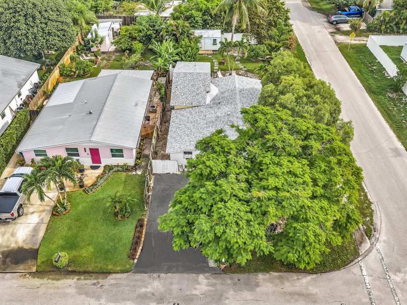 301 5TH Street, Jupiter FL 33458