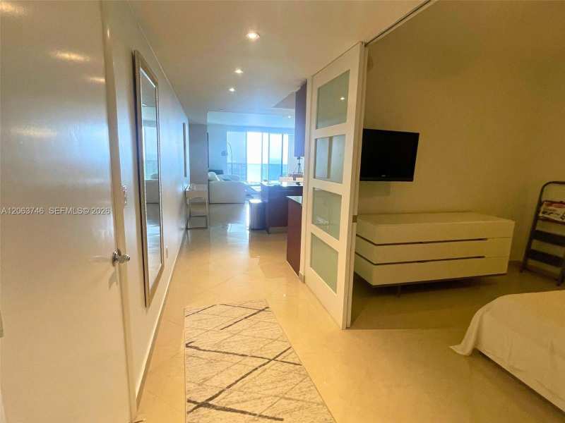 1830 S Ocean Dr # 3011, Hallandale Beach FL 33009