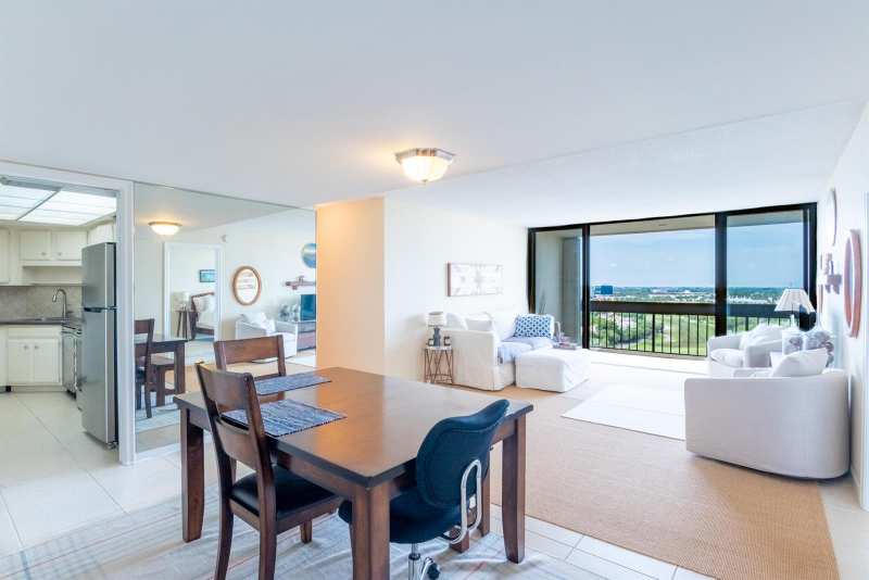2400 PRESIDENTIAL Way # 1505, West Palm Beach FL 33401