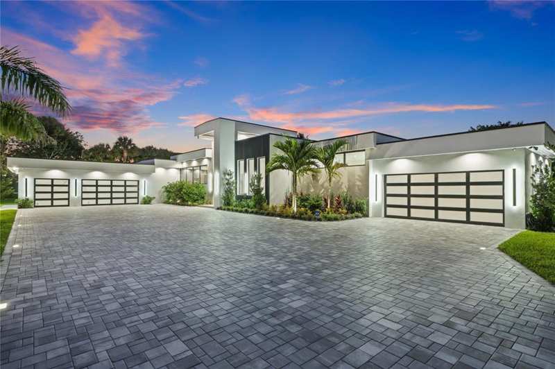 8795 Valencia Court, Parkland FL 33067