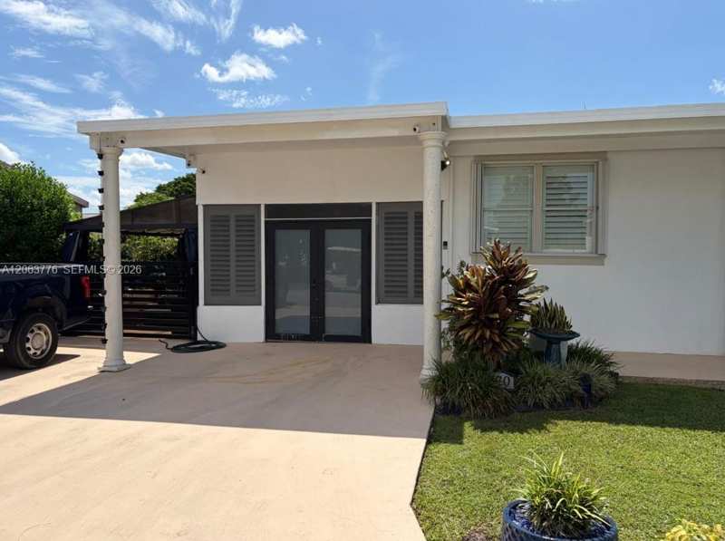 19800 SW 180 ave unit 570, Miami FL 33187