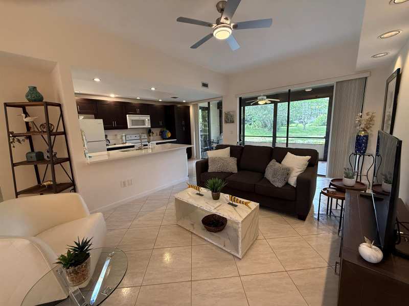 7472 LA PAZ Boulevard # 102, Boca Raton FL 33433