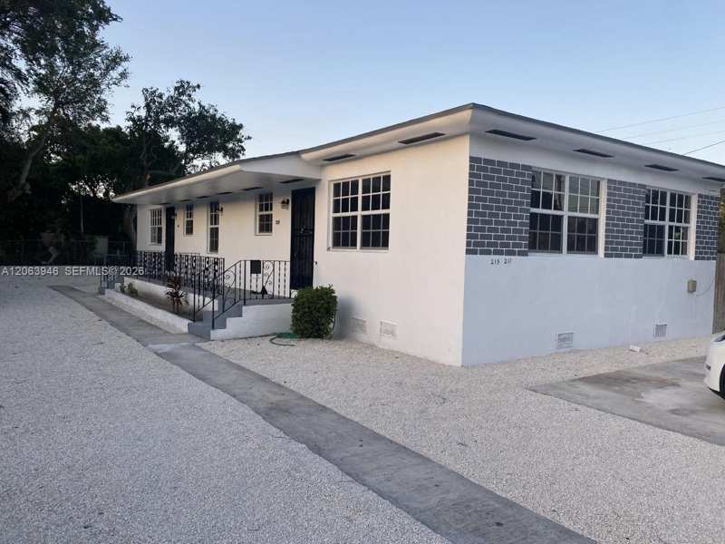 217 NW 48th St # 2, Miami FL 33127