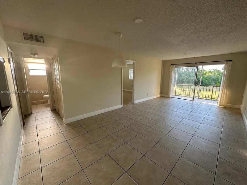 961 NW 45th St # 6, Deerfield Beach FL 33064