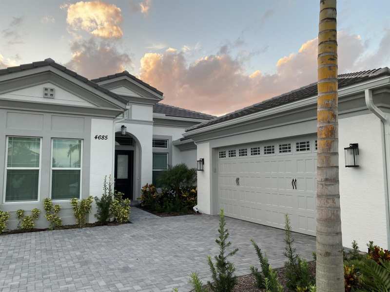 4685 Estates Circle, FL 33470
