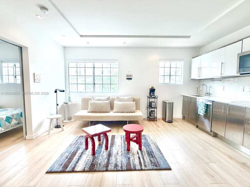 700 16th St # 207, Miami Beach FL 33139