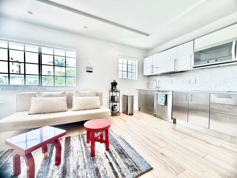700 16th St # 207, Miami Beach FL 33139