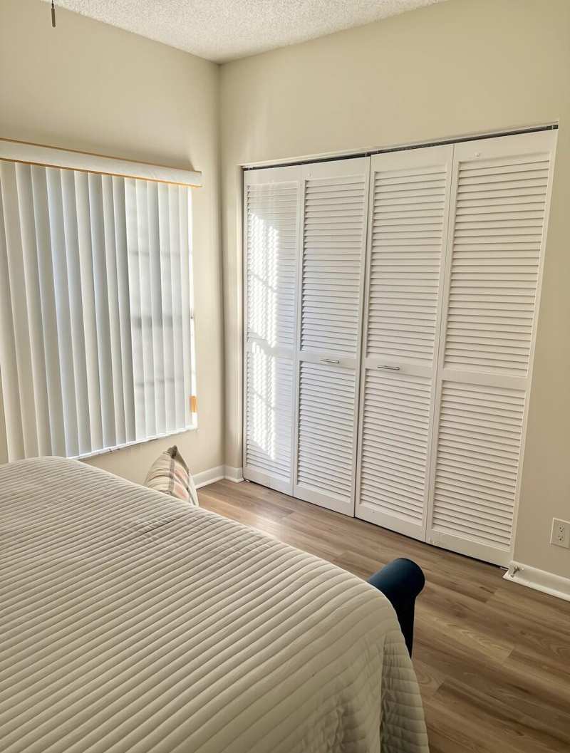 3237 Jog Park Drive, FL 33467