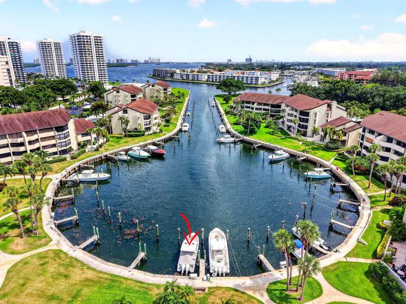 1149 Marine Way E, North Palm Beach FL 33408