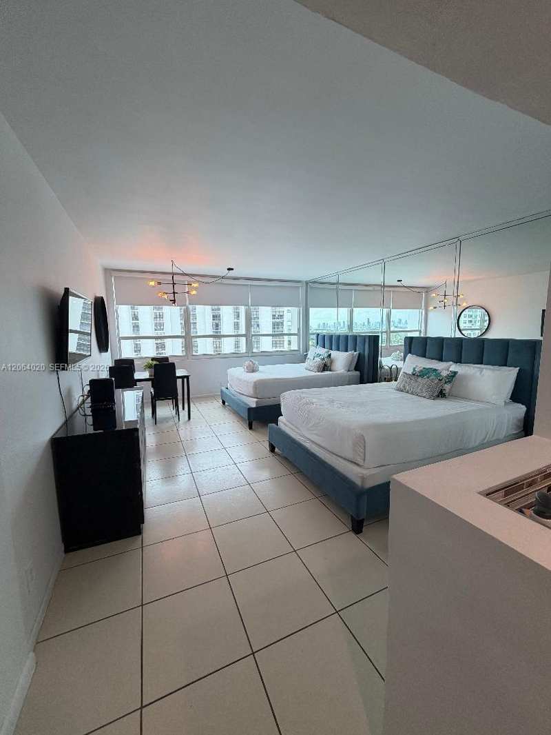 5445 Collins Ave # 1109, Miami Beach FL 33140