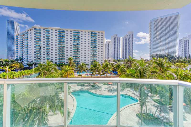 19380 Collins Ave # 406, Sunny Isles Beach FL 33160