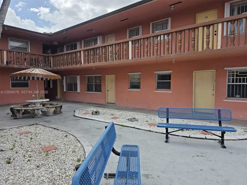 45 E 11th St # 15, Hialeah FL 33010