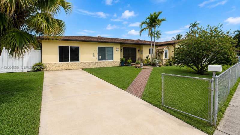 2675 SW 119th Ct, Miami FL 33175