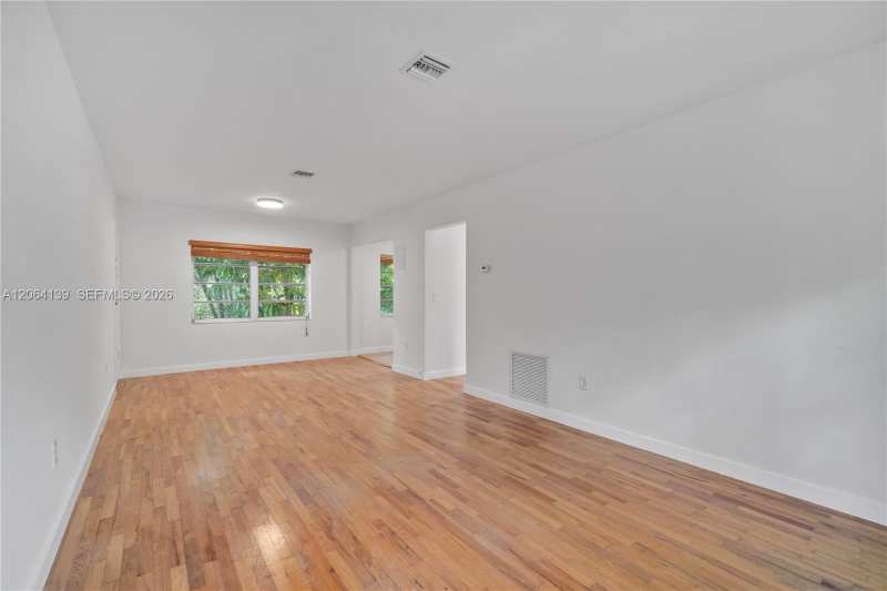 411 Santander Ave # 1, Coral Gables FL 33134