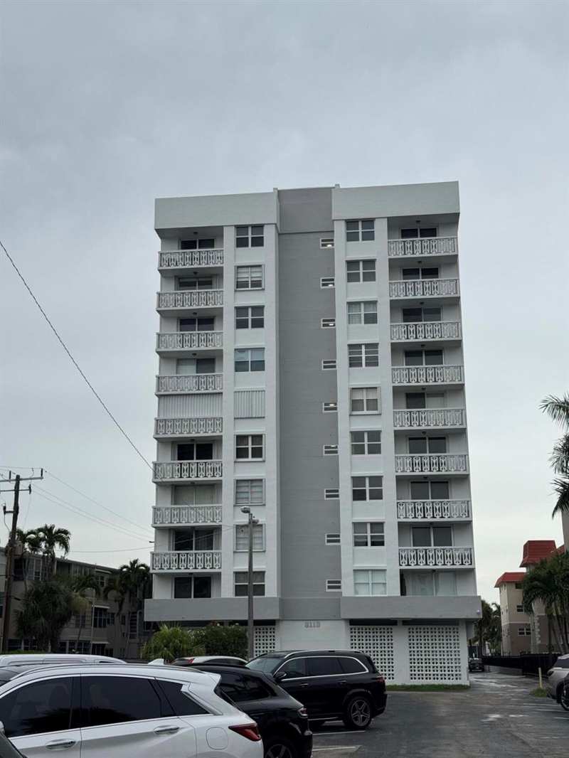 3113 S OCEAN Drive # 209, Hallandale Beach FL 33009
