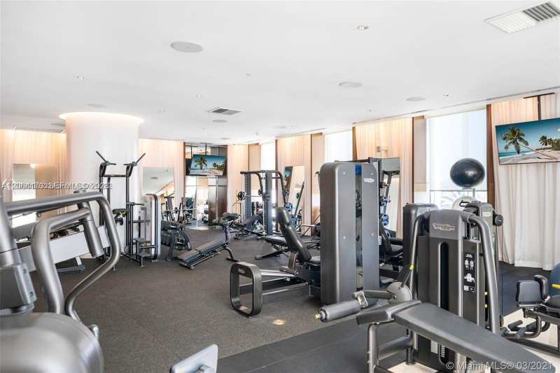 450 Alton Rd # 1904, Miami Beach FL 33139