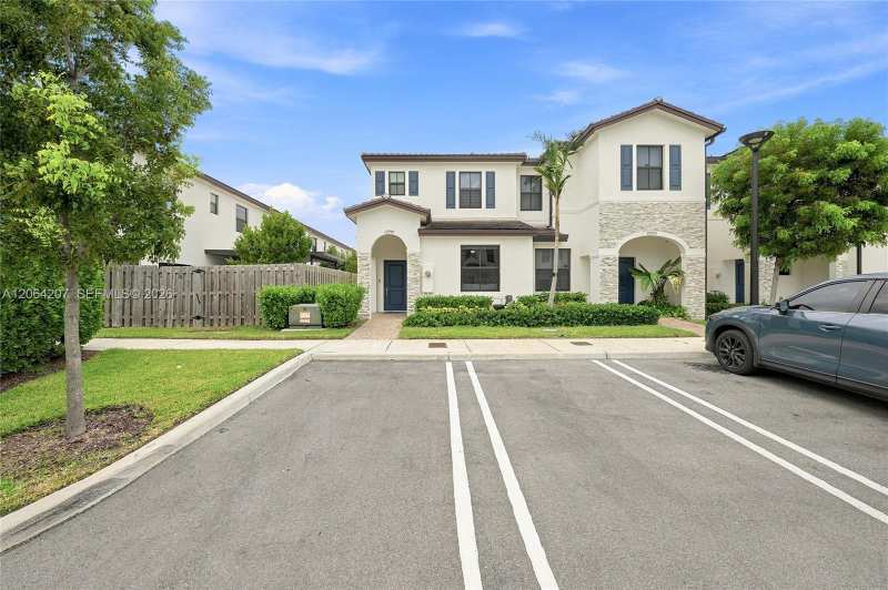12957 SW 232nd Ln, Homestead FL 33032