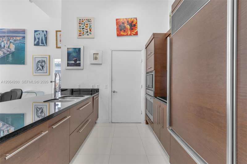 475 Brickell Ave # 2813, Miami FL 33131