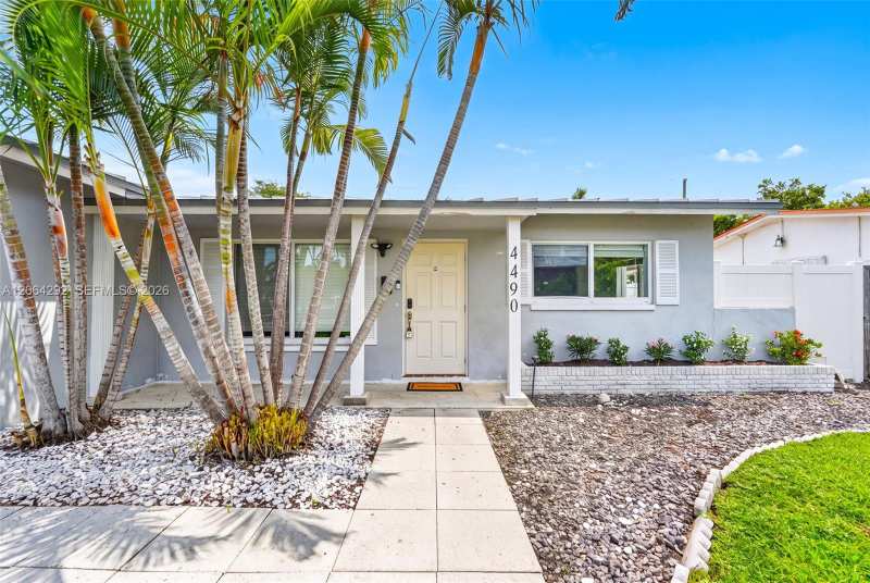 4490 NW 19th Way, Oakland Park FL 33309