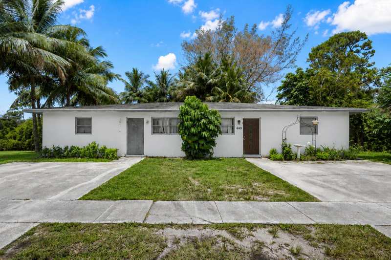 437 FLEMING Avenue, FL 33463