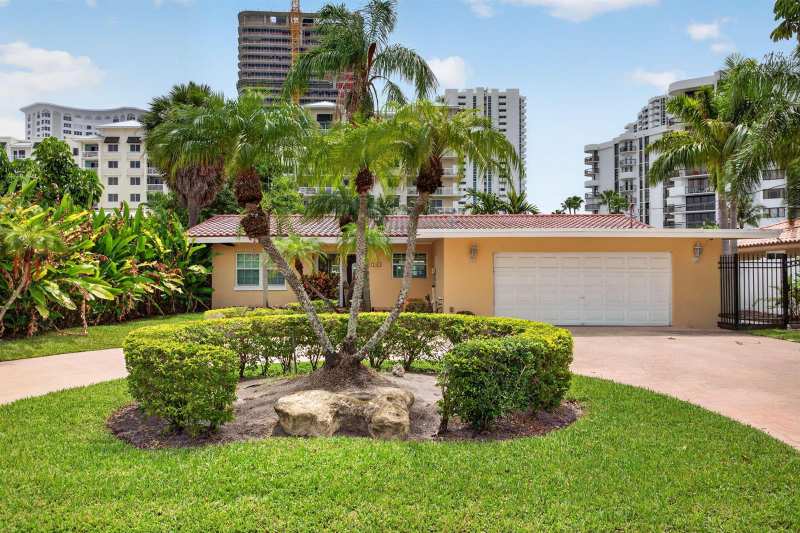 1390 E Terra Mar Drive, Pompano Beach FL 33062