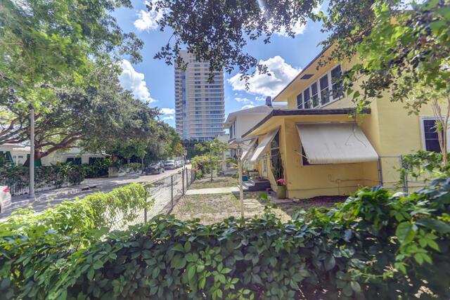 314 CRANESNEST Way, West Palm Beach FL 33401