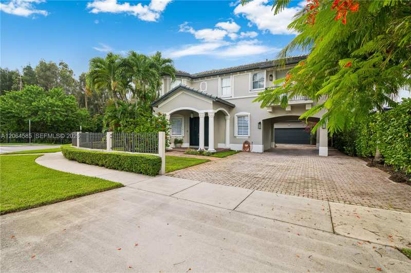 14900 SW 10th St, Miami FL 33194