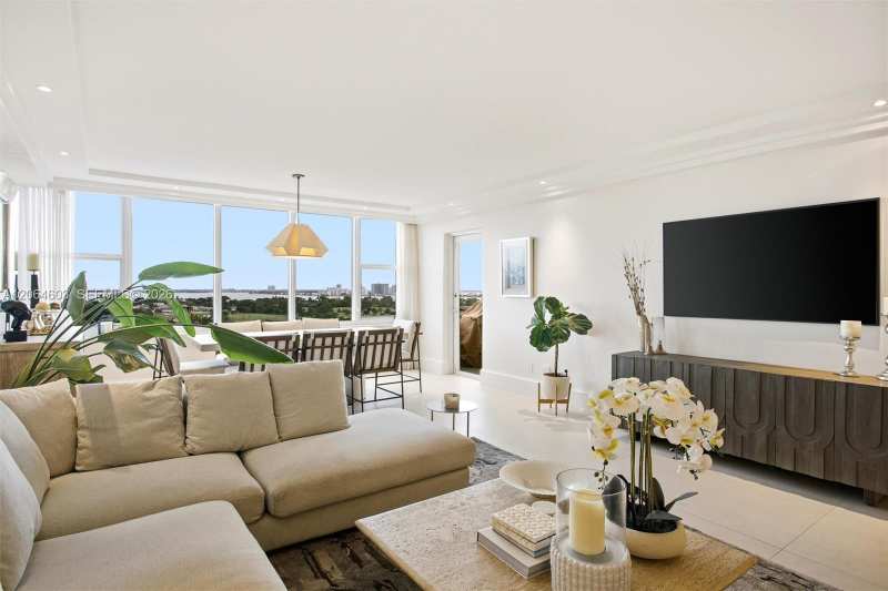 5600 Collins Ave # 15S, Miami Beach FL 33140
