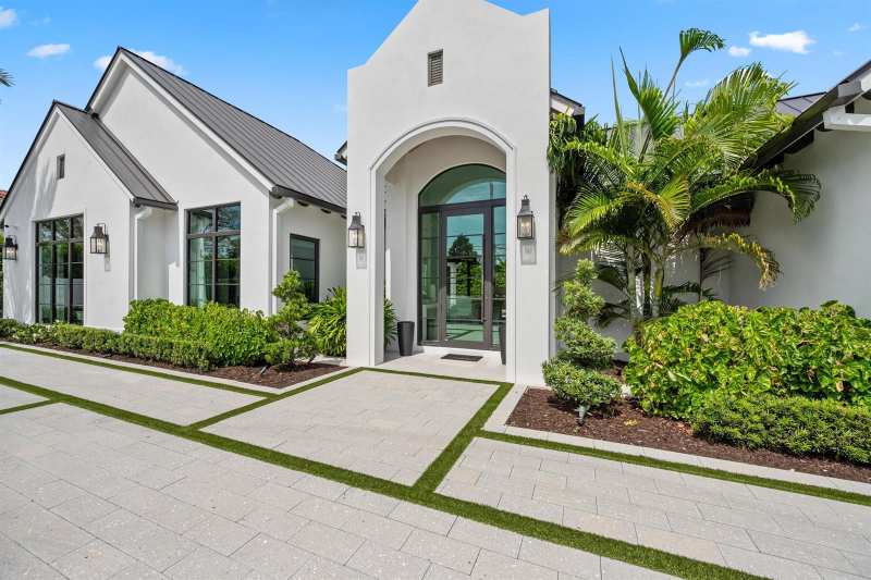 1634 N SWINTON Avenue, Delray Beach FL 33444