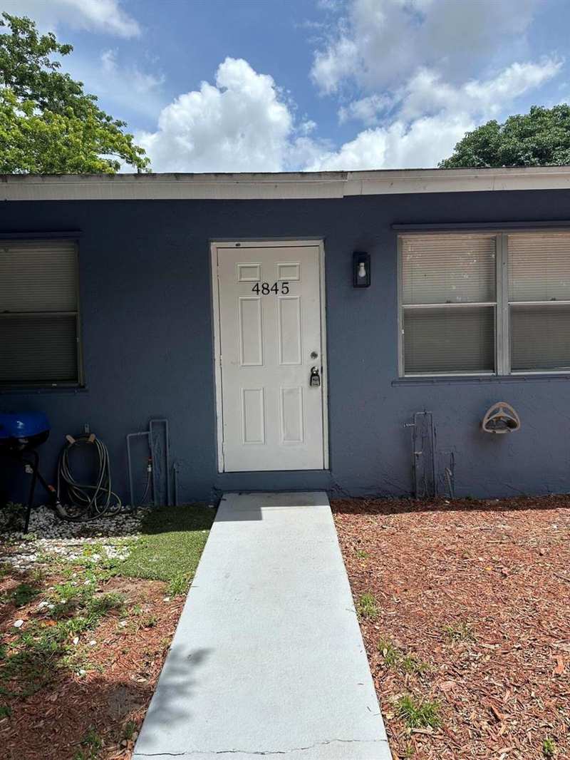 4833 Serafica Drive # 4845, Lake Worth FL 33461