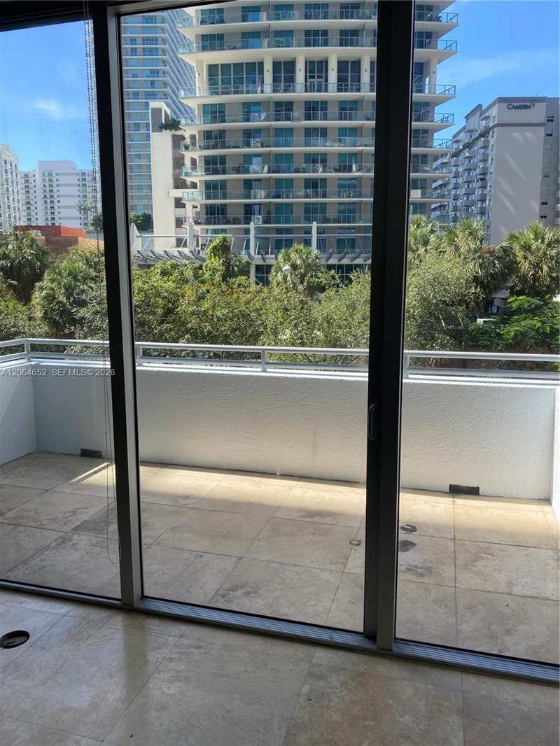 1050 Brickell Ave # 220, Miami FL 33131