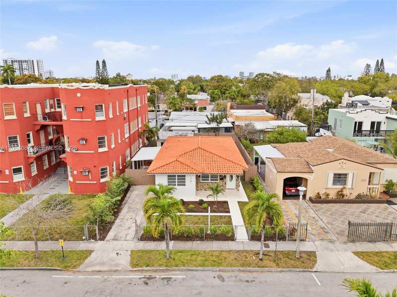 1781 SW 13th St, Miami FL 33145