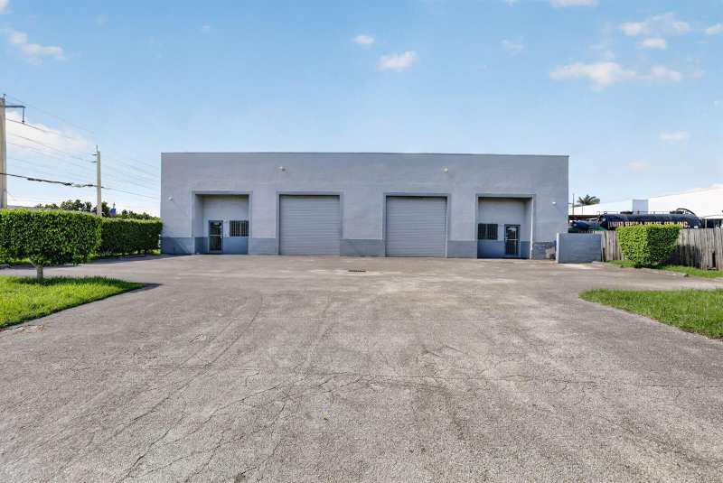 2202 W 78TH Street, Hialeah FL 33016