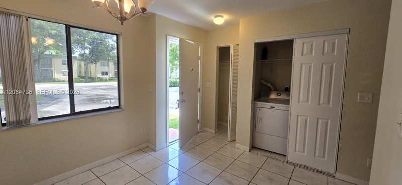 9092 NW 40th St # 4, Coral Springs FL 33065