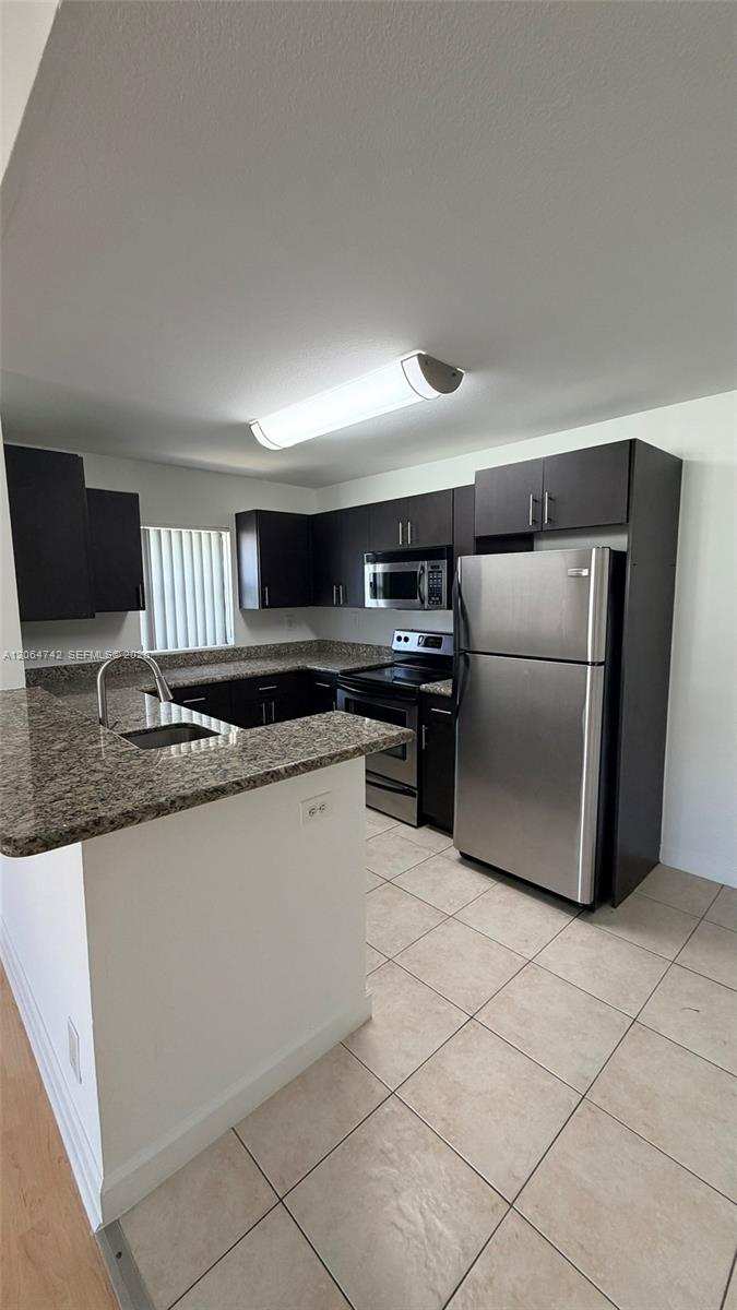 4058 NW 87th Ave # 4058, Sunrise FL 33351