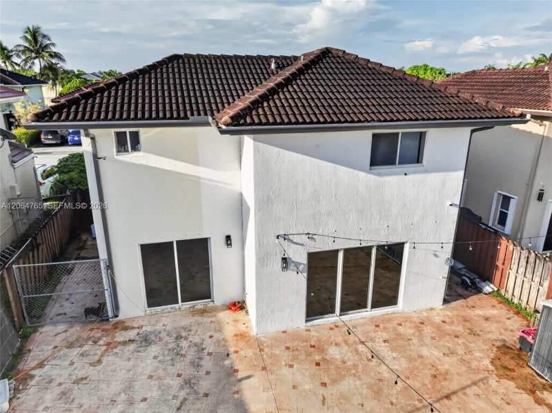14137 SW 164th Ter, Miami FL 33177