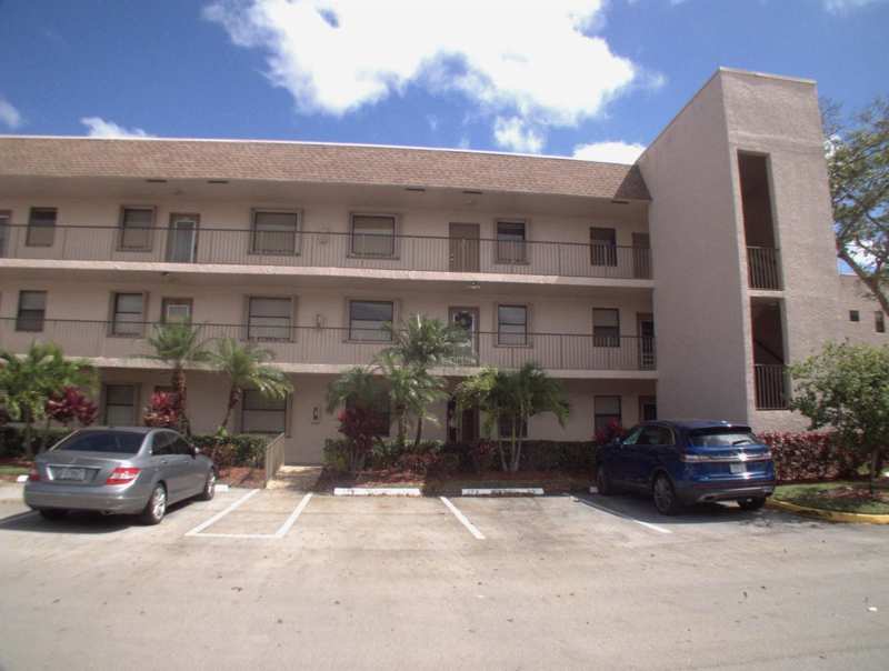 10332 SUNRISE LAKES Boulevard # 111, Sunrise FL 33322