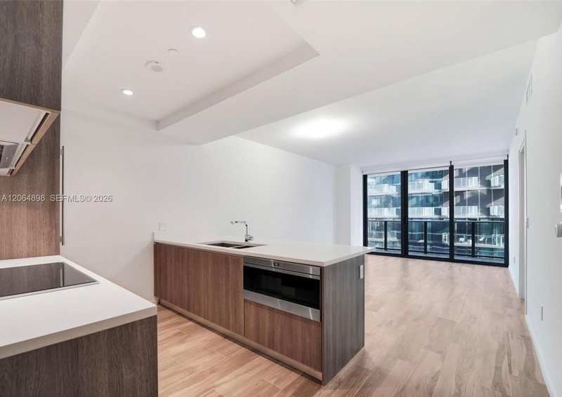 801 S Miami Ave # 1807, Miami FL 33130