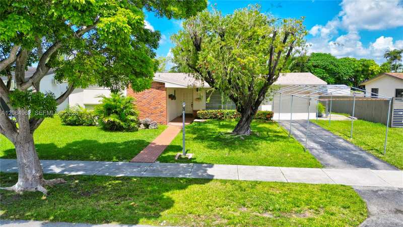 1730 SW 97th Pl, Miami FL 33165