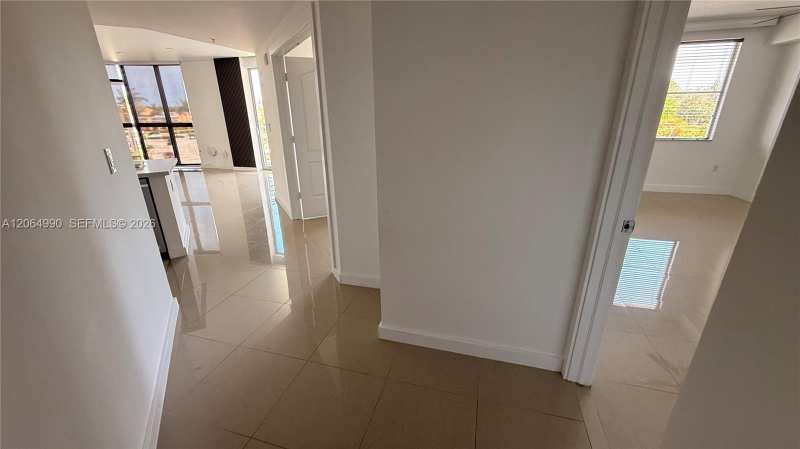 RADIUS CONDO