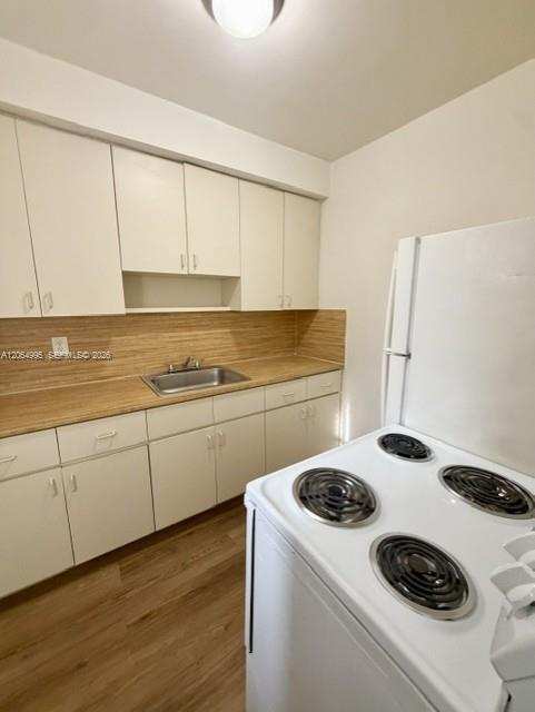 1010 E Ponce De Leon Blvd # 3, Coral Gables FL 33134